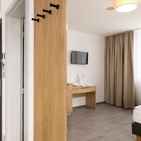 Hotel Lipa Lipany